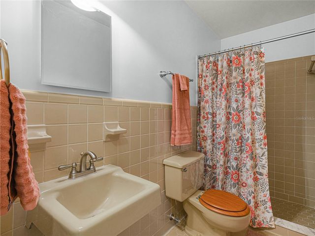 6 PEACHTREE LANE, Winter Haven, FL 33884