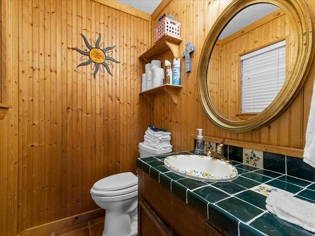 105 Shorecliff Dr, Portland, TX 78374