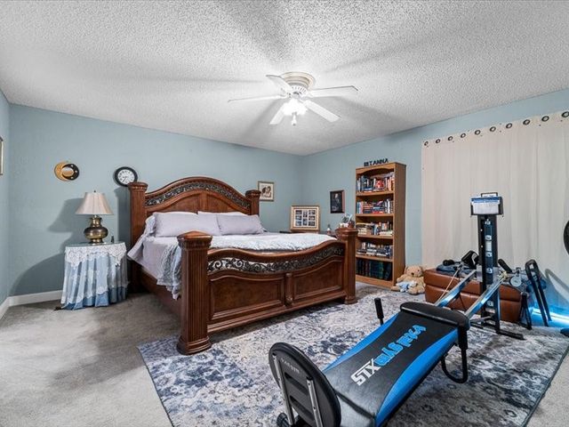 105 Shorecliff Dr, Portland, TX 78374