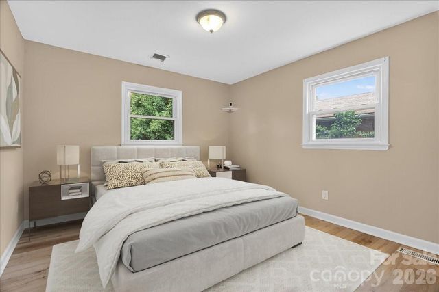 2221 Ludlow Drive, Charlotte, NC 28216