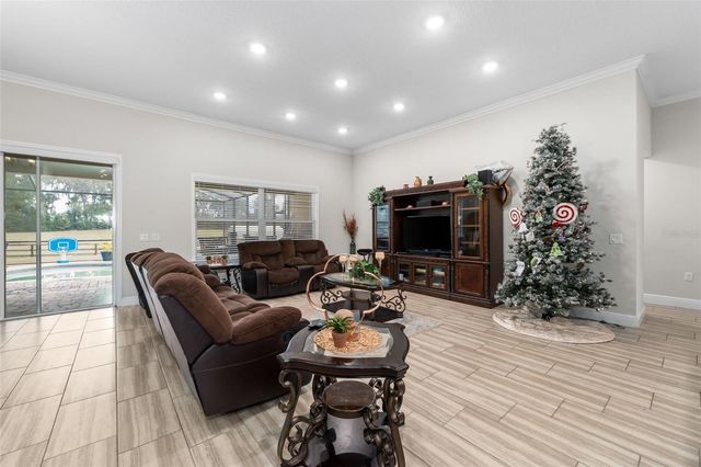 5615 SW 215TH TERRACE, Newberry, FL 32669