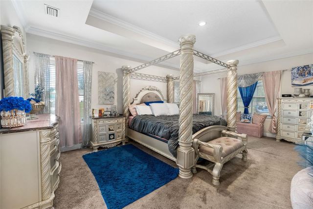 5615 SW 215TH TERRACE, Newberry, FL 32669