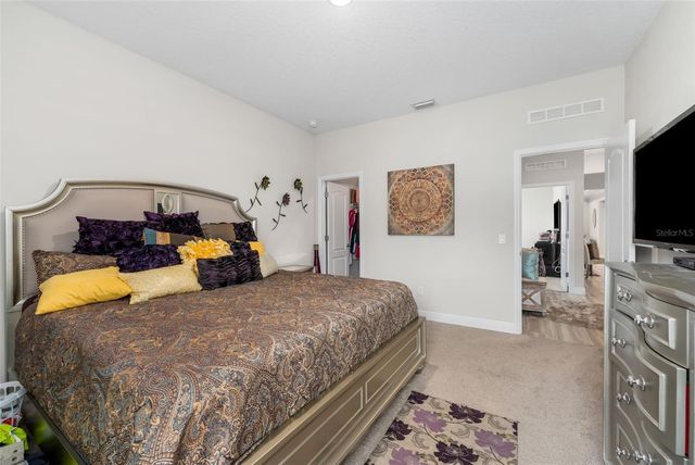 5615 SW 215TH TERRACE, Newberry, FL 32669