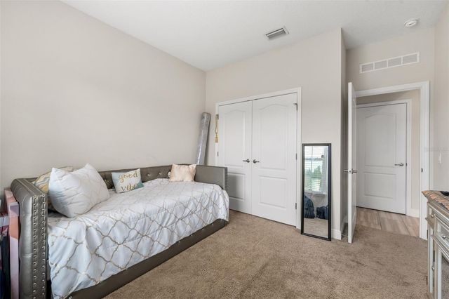 5615 SW 215TH TERRACE, Newberry, FL 32669