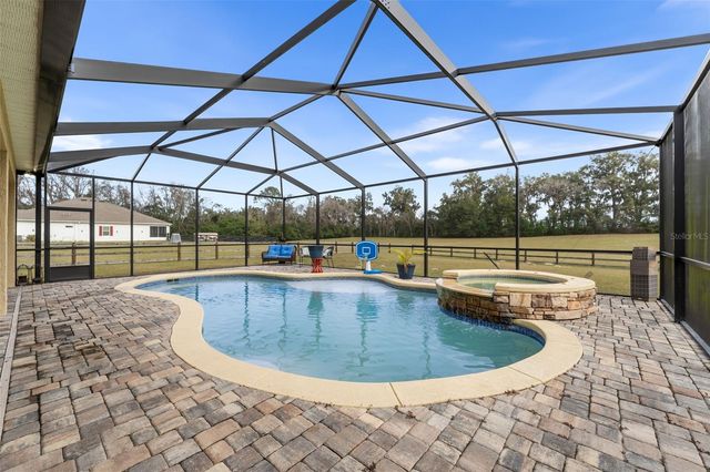 5615 SW 215TH TERRACE, Newberry, FL 32669