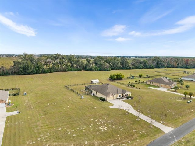 5615 SW 215TH TERRACE, Newberry, FL 32669