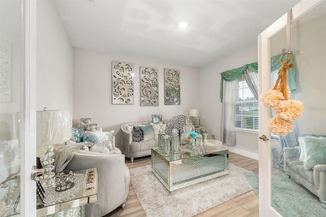 5615 SW 215TH TERRACE, Newberry, FL 32669