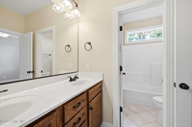 3800 Colony Woods Drive, Greenville, NC 27834