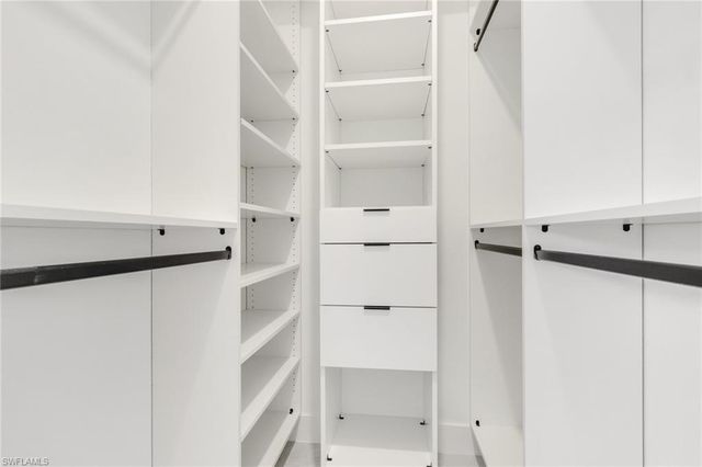 13 NW 5th TER, Cape Coral, FL 33993