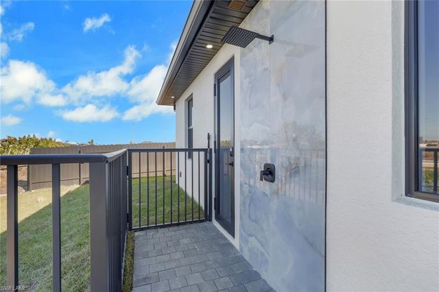 13 NW 5th TER, Cape Coral, FL 33993