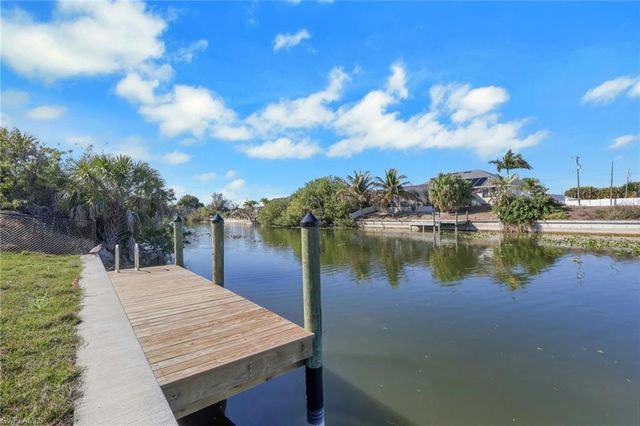 13 NW 5th TER, Cape Coral, FL 33993