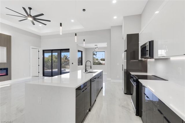 13 NW 5th TER, Cape Coral, FL 33993