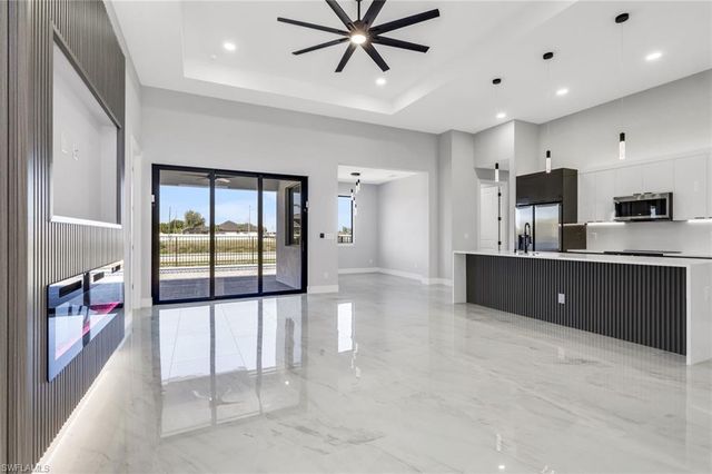 13 NW 5th TER, Cape Coral, FL 33993