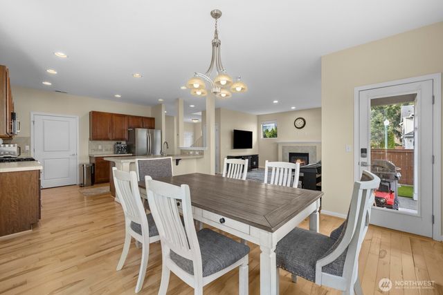 26104 170th Place SE, Covington, WA 98042
