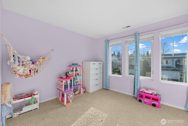 26104 170th Place SE, Covington, WA 98042