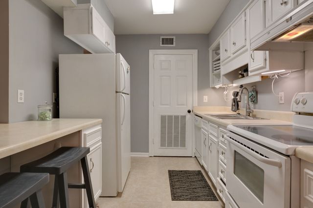 1280 Middle Tennessee Blvd Apt A1, Murfreesboro, TN 37130