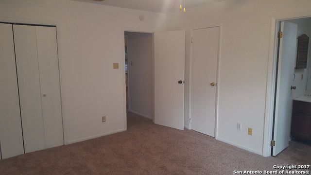 320 Station St Apt 101, Converse, TX 78109