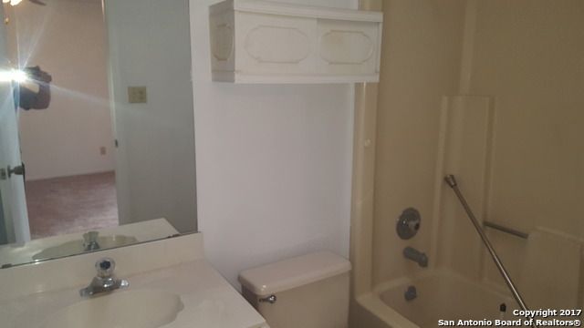320 Station St Apt 101, Converse, TX 78109