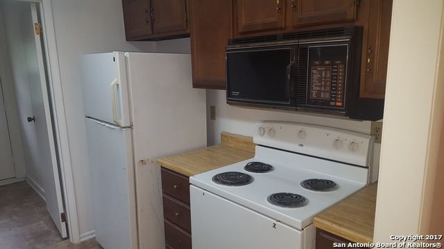 320 Station St Apt 101, Converse, TX 78109