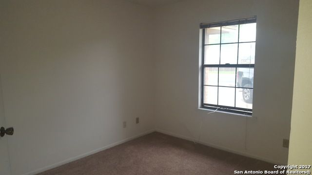 320 Station St Apt 101, Converse, TX 78109