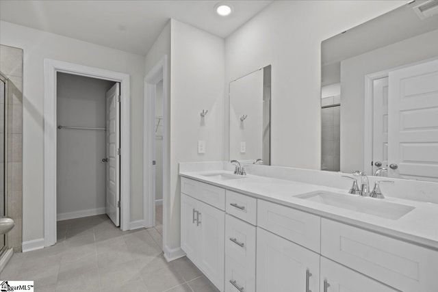 694 Cozy Bluff Road, Spartanburg, SC 29301