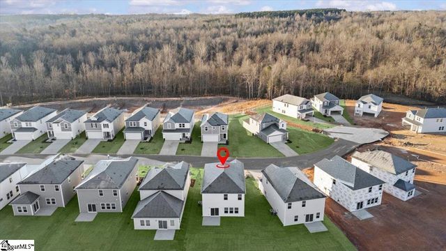 694 Cozy Bluff Road, Spartanburg, SC 29301