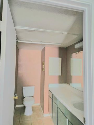 8421 Hearth Drive 21, Houston, TX 77054