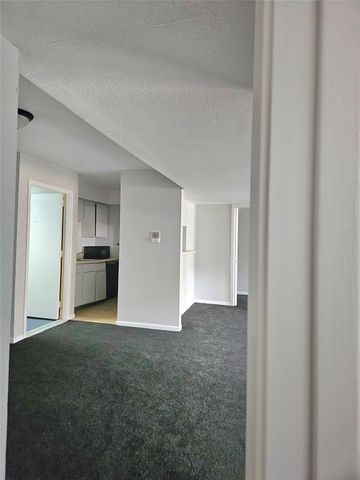 8421 Hearth Drive 21, Houston, TX 77054