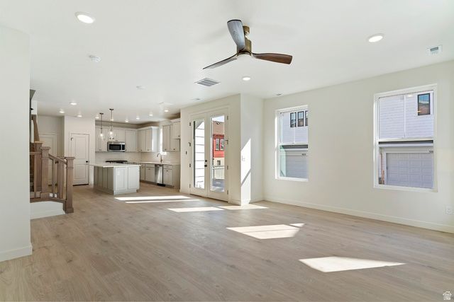 11323 S LAKE RUN RD, South Jordan, UT 84009