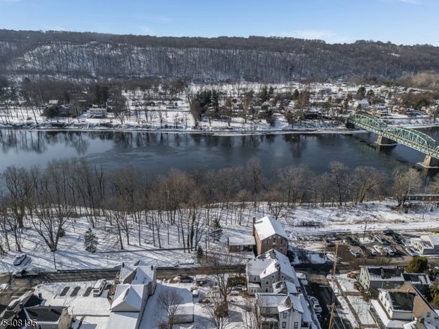 10 GREEN STREET, Milford Boro, NJ 08848