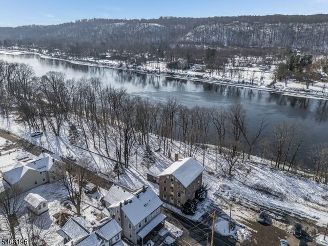 10 GREEN STREET, Milford Boro, NJ 08848