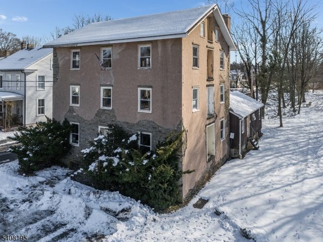 10 GREEN STREET, Milford Boro, NJ 08848