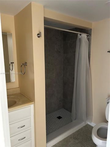 7910 N Colony Cir N 209, Tamarac, FL 33321