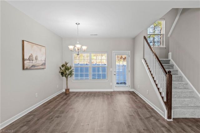 227 Hawks Nest Circle, Clemmons, NC 27012