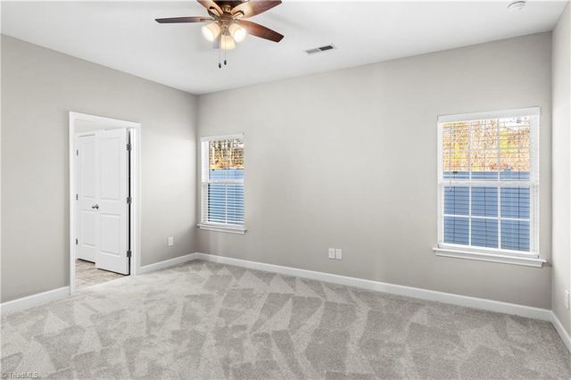 227 Hawks Nest Circle, Clemmons, NC 27012