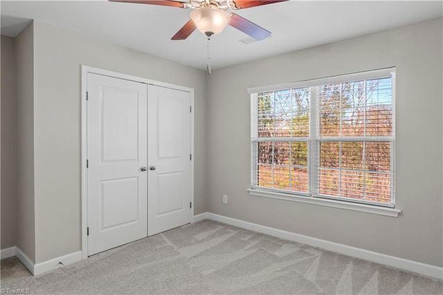 227 Hawks Nest Circle, Clemmons, NC 27012