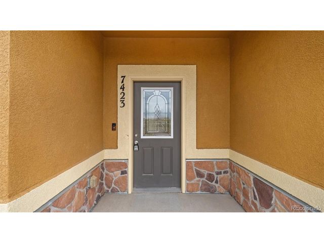 7423 Sand Lake Hts, Colorado Springs, CO 80908