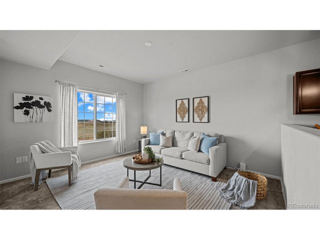 7423 Sand Lake Hts, Colorado Springs, CO 80908