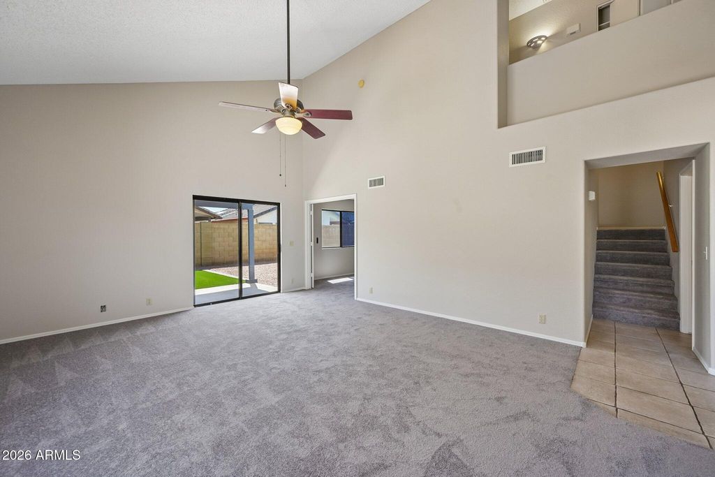 Image 16 of property listing at 11149 N 82ND Drive, Peoria, AZ 85345