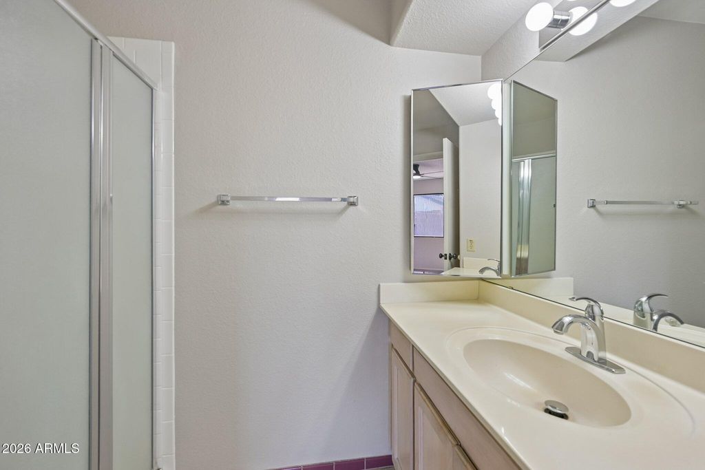 Image 22 of property listing at 11149 N 82ND Drive, Peoria, AZ 85345