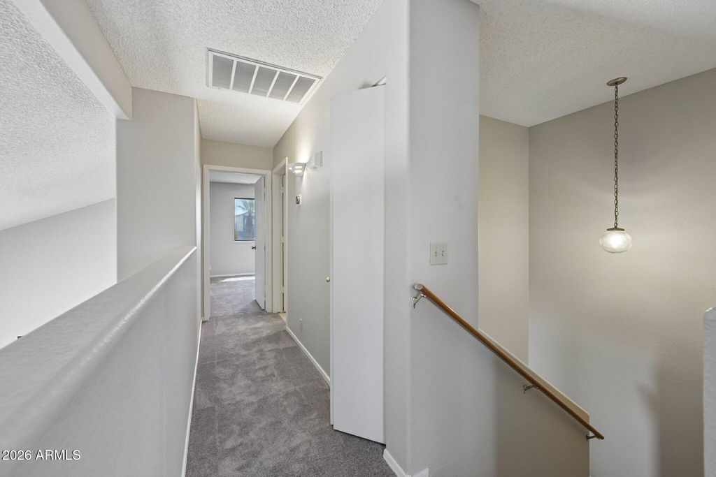 Image 25 of property listing at 11149 N 82ND Drive, Peoria, AZ 85345