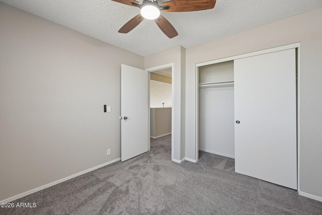 Image 27 of property listing at 11149 N 82ND Drive, Peoria, AZ 85345