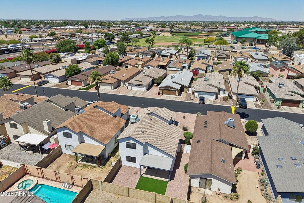Image 46 of property listing at 11149 N 82ND Drive, Peoria, AZ 85345