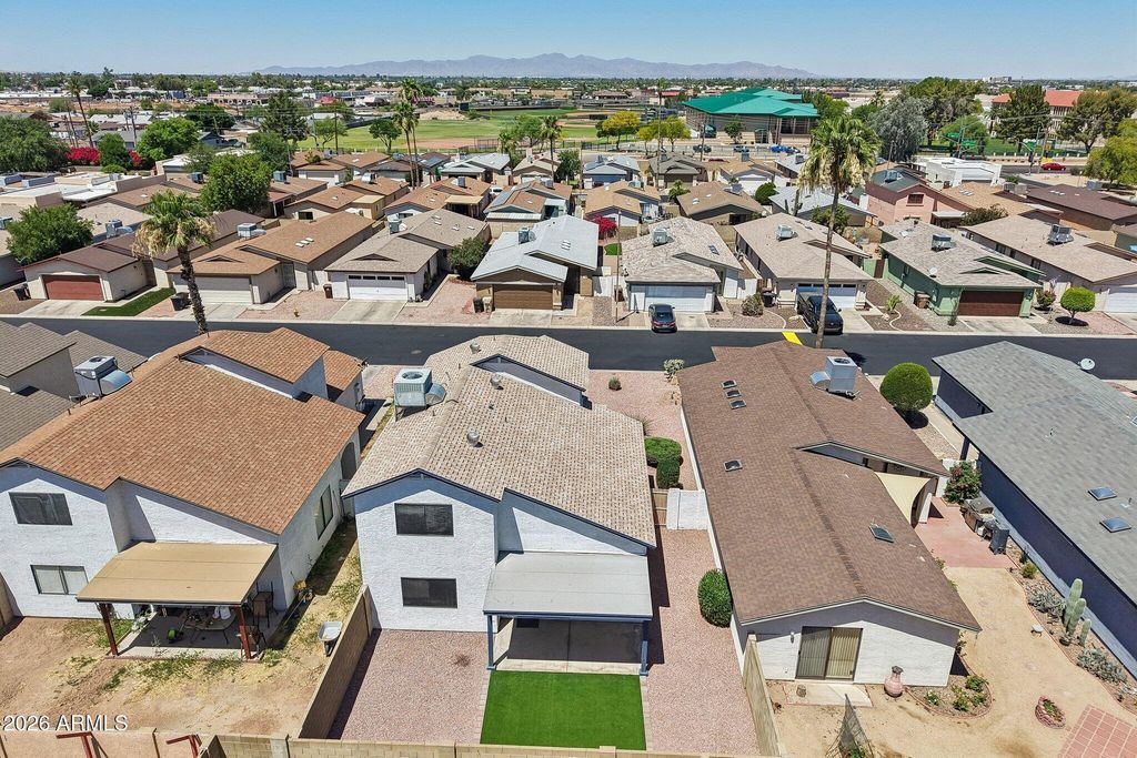 Image 47 of property listing at 11149 N 82ND Drive, Peoria, AZ 85345
