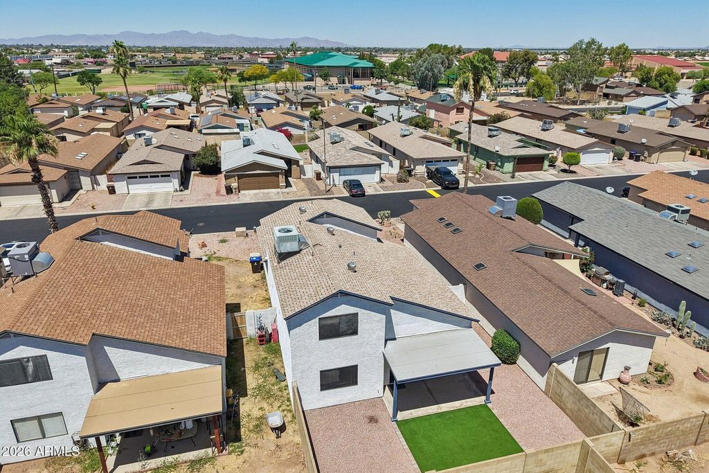 Image 48 of property listing at 11149 N 82ND Drive, Peoria, AZ 85345