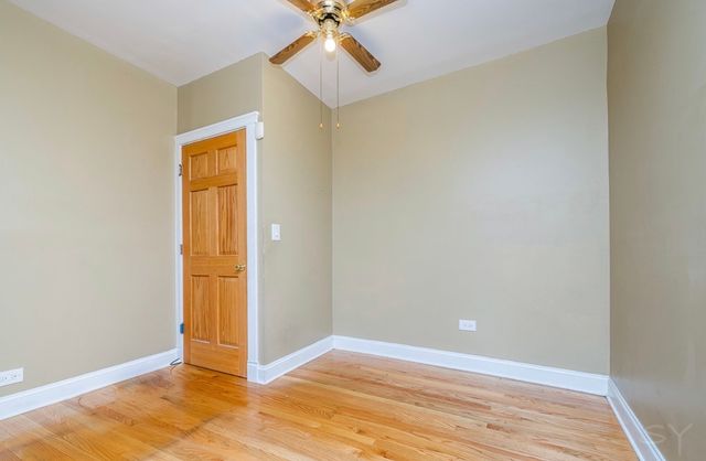1910 Dewey Avenue, Evanston, IL 60201