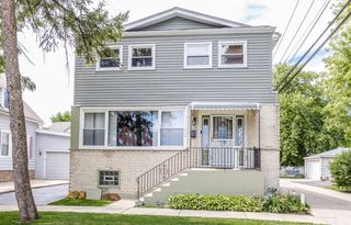 1910 Dewey Avenue, Evanston, IL 60201