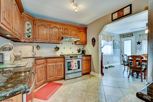 115 Olive Ave, Pompton Lakes Boro, NJ 07442