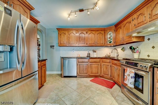 115 Olive Ave, Pompton Lakes Boro, NJ 07442