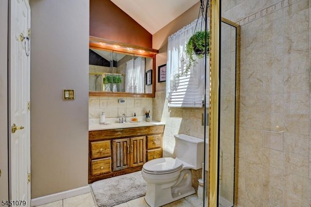115 Olive Ave, Pompton Lakes Boro, NJ 07442
